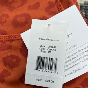 NWT never worn Beyond Yoga leggings. Size XS